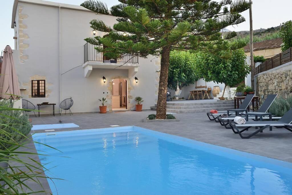 Villa Christini A Luxury Villa With Amazing Views Tzitzifés Dış mekan fotoğraf