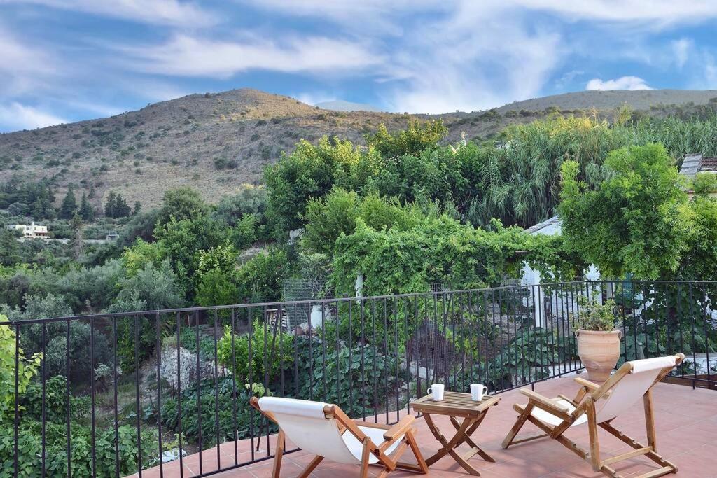 Villa Christini A Luxury Villa With Amazing Views Tzitzifés Dış mekan fotoğraf