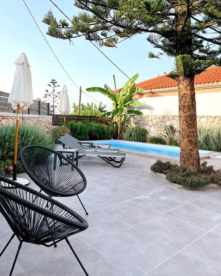 Villa Christini A Luxury Villa With Amazing Views Tzitzifés Dış mekan fotoğraf